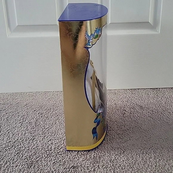 Holiday Disney Snow White Barbie - Picture 9 of 9